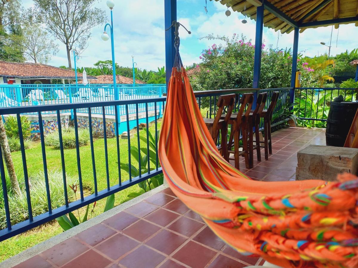 Finca Hotel Villa Del Sol Pueblo Tapao Exterior photo
